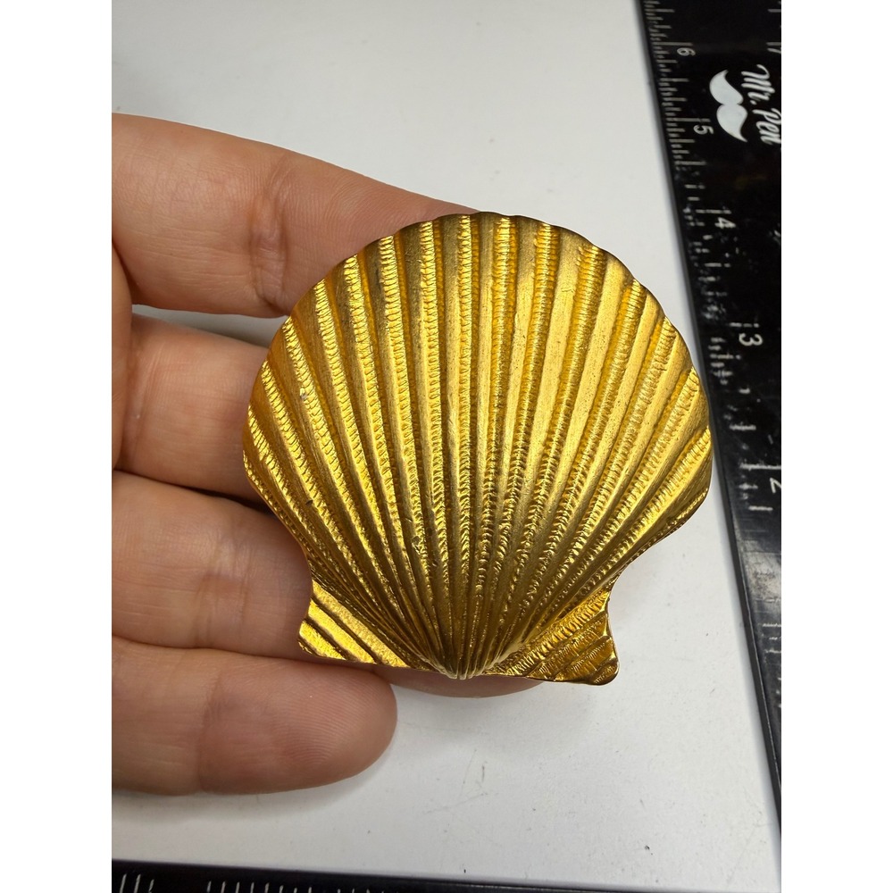 Gold Tone Seashell Belt Buckle Nautical Scallop Shell Statement Accessory